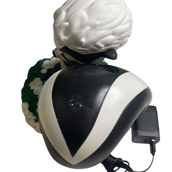 Disney Parks Skunk Petunia Flower Diffuser Bambi TESTED/ WORKING - Picture 10 of 15